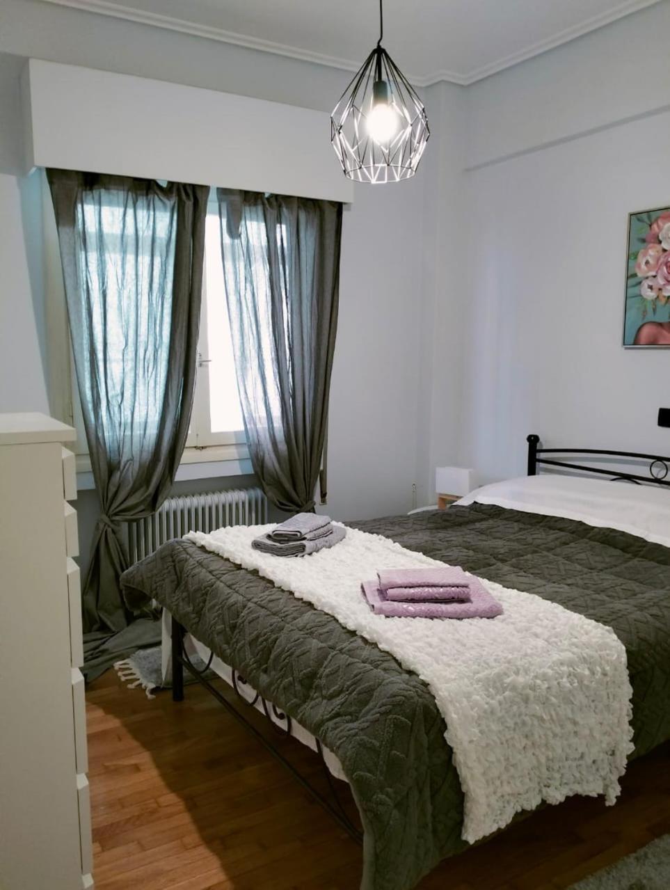 νέο ανακαινισμένο 70τμ στο μαρούσι Apartment *