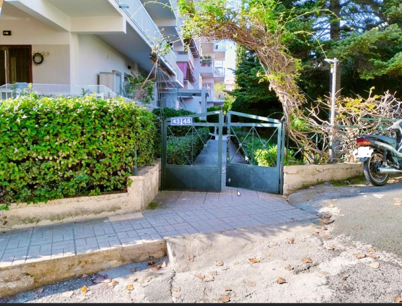 νέο ανακαινισμένο 70τμ στο μαρούσι Apartment Athens
